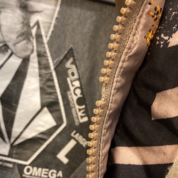 Men’s Volcom Jacket - Picture 7 of 12